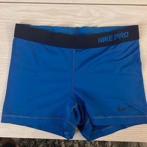 Nike pro Women’s spandex